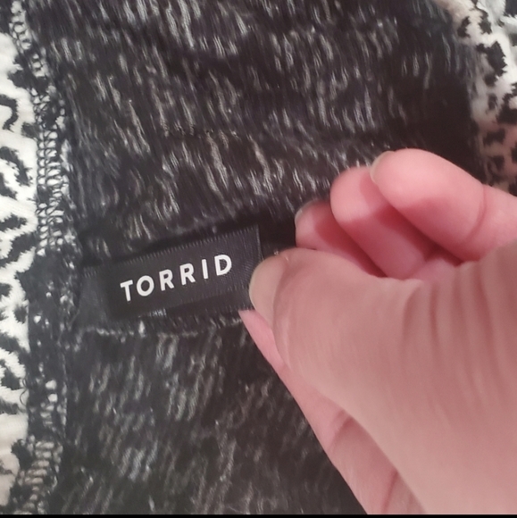 Torrid leopard animal print leggings - Picture 2 of 10